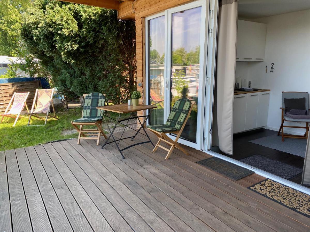Tiny House Oder Ferienwohnung Auf Der Sunset Marina Berlim Exterior foto