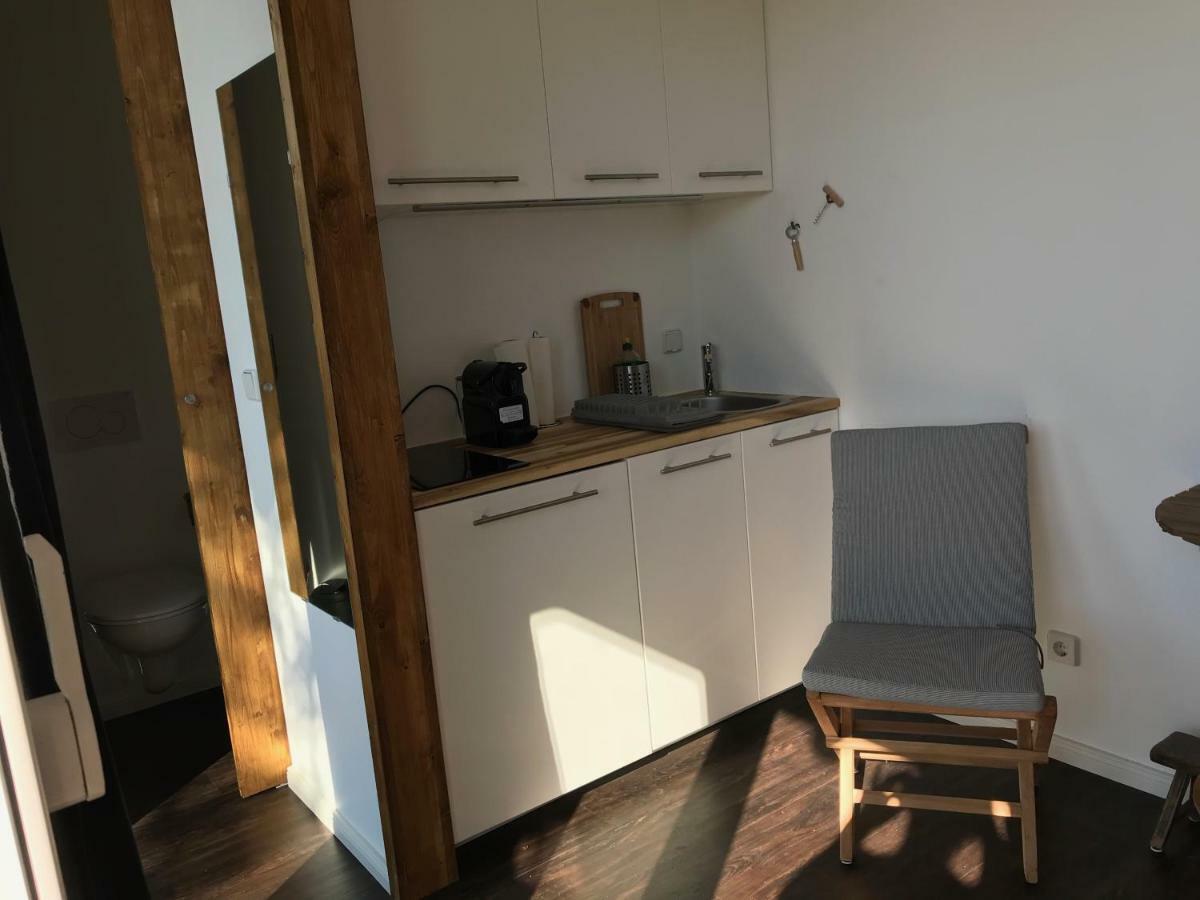 Tiny House Oder Ferienwohnung Auf Der Sunset Marina Berlim Exterior foto