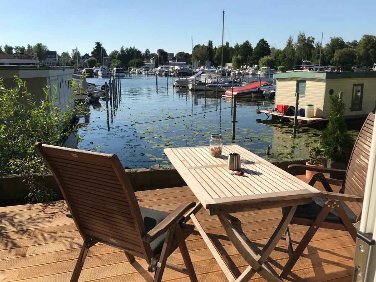 Tiny House Oder Ferienwohnung Auf Der Sunset Marina Berlim Exterior foto