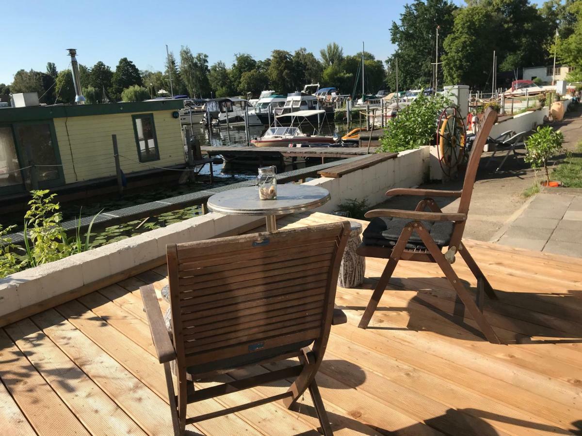Tiny House Oder Ferienwohnung Auf Der Sunset Marina Berlim Exterior foto