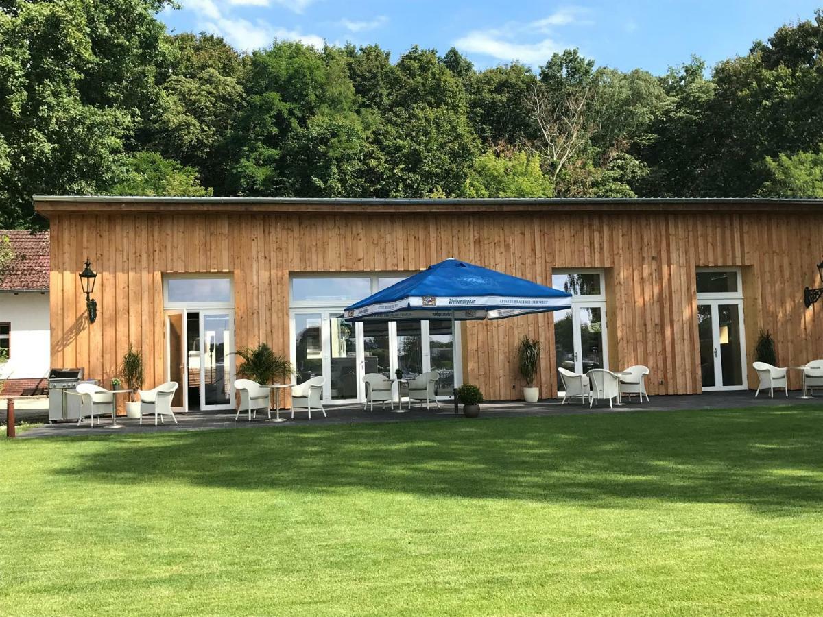 Tiny House Oder Ferienwohnung Auf Der Sunset Marina Berlim Exterior foto